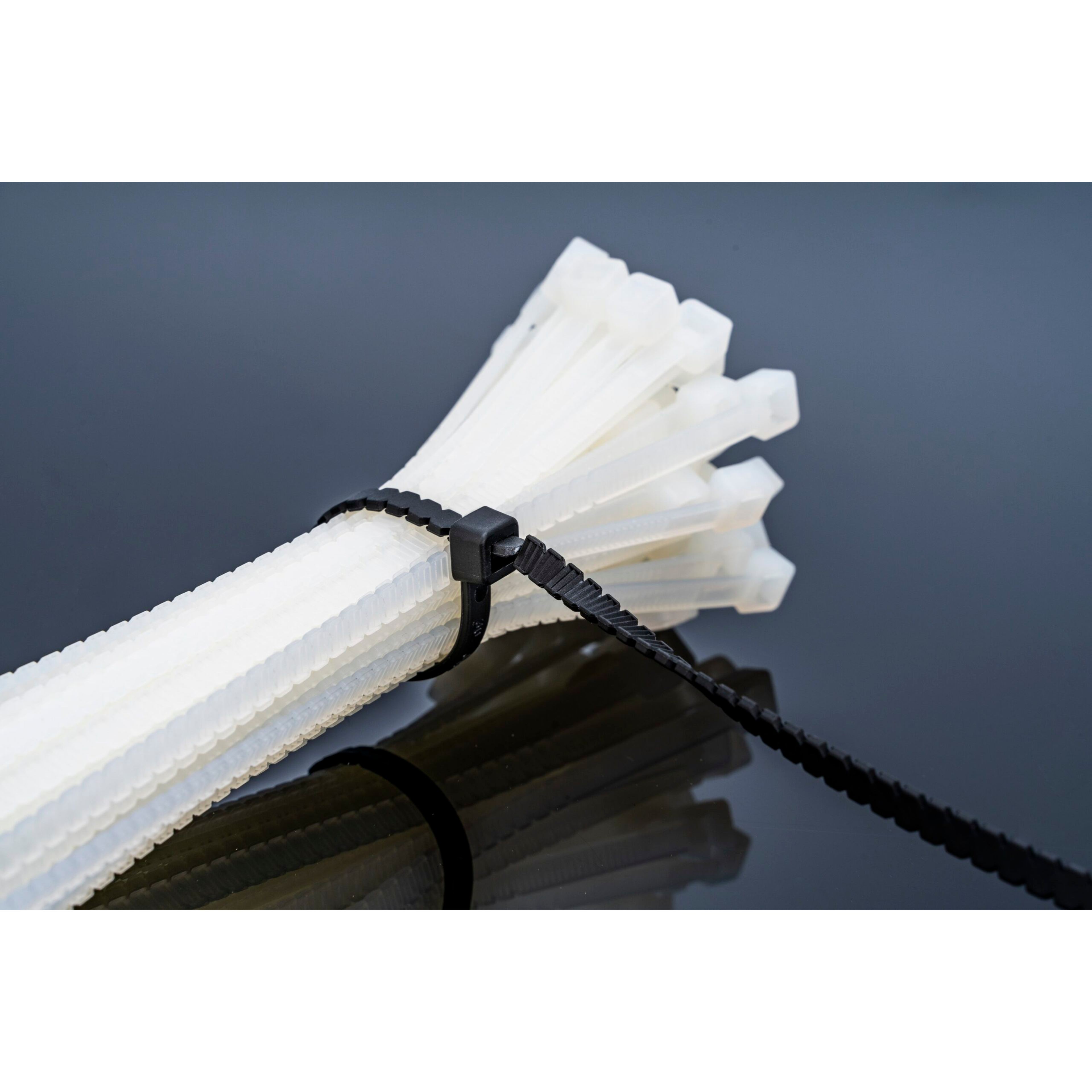 Strategic Tools & Equipment Co 12" 300mm Twist-To-Break Nylon Cable Ties 100 Pack - Ridge Toolbox