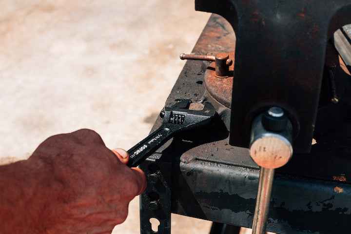 Sonic Tools - Adjustable Wrench (6" - 15")