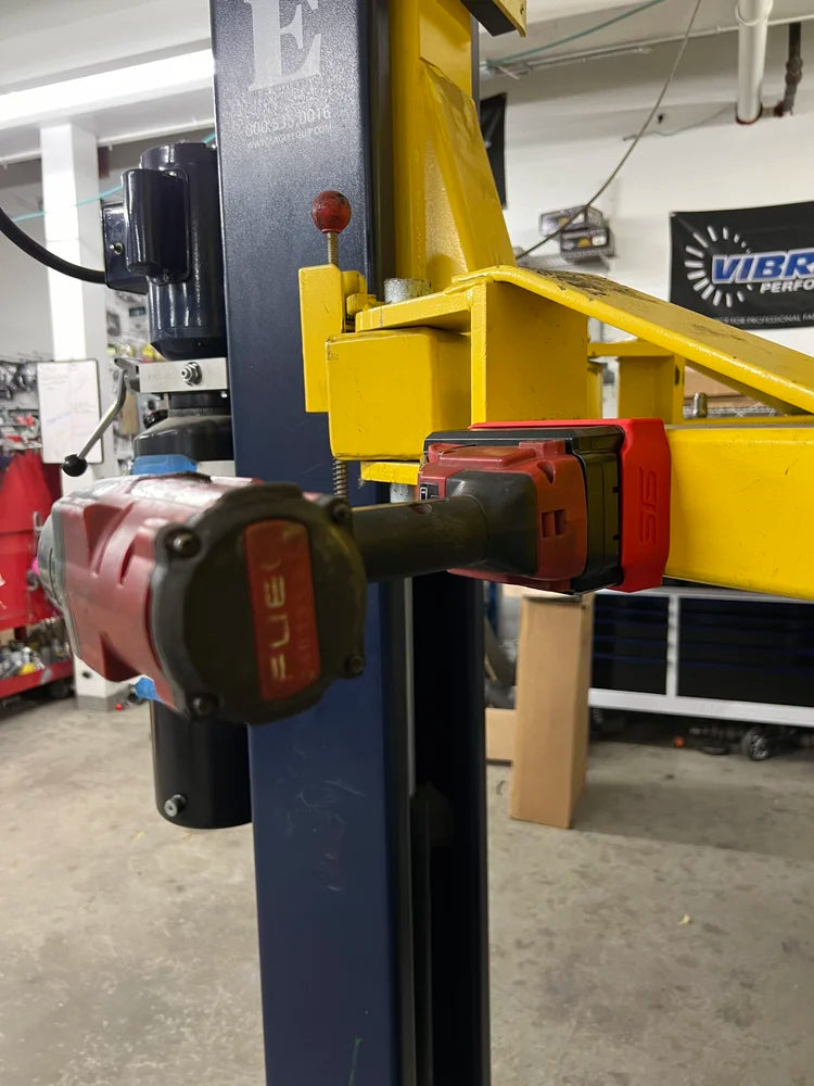 STS Auto Design MW1868HO – Milwaukee M18 Hi Output 6.0Ah/8.0Ah Magnetic Battery Cover